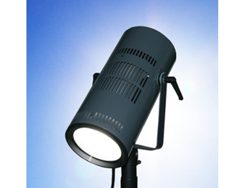 高照度LED人工太陽照明灯 SOLAX-NEXT 好評発売中！